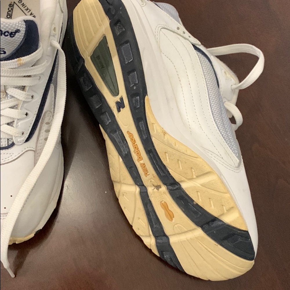 Sneakers - Picture 3 of 3